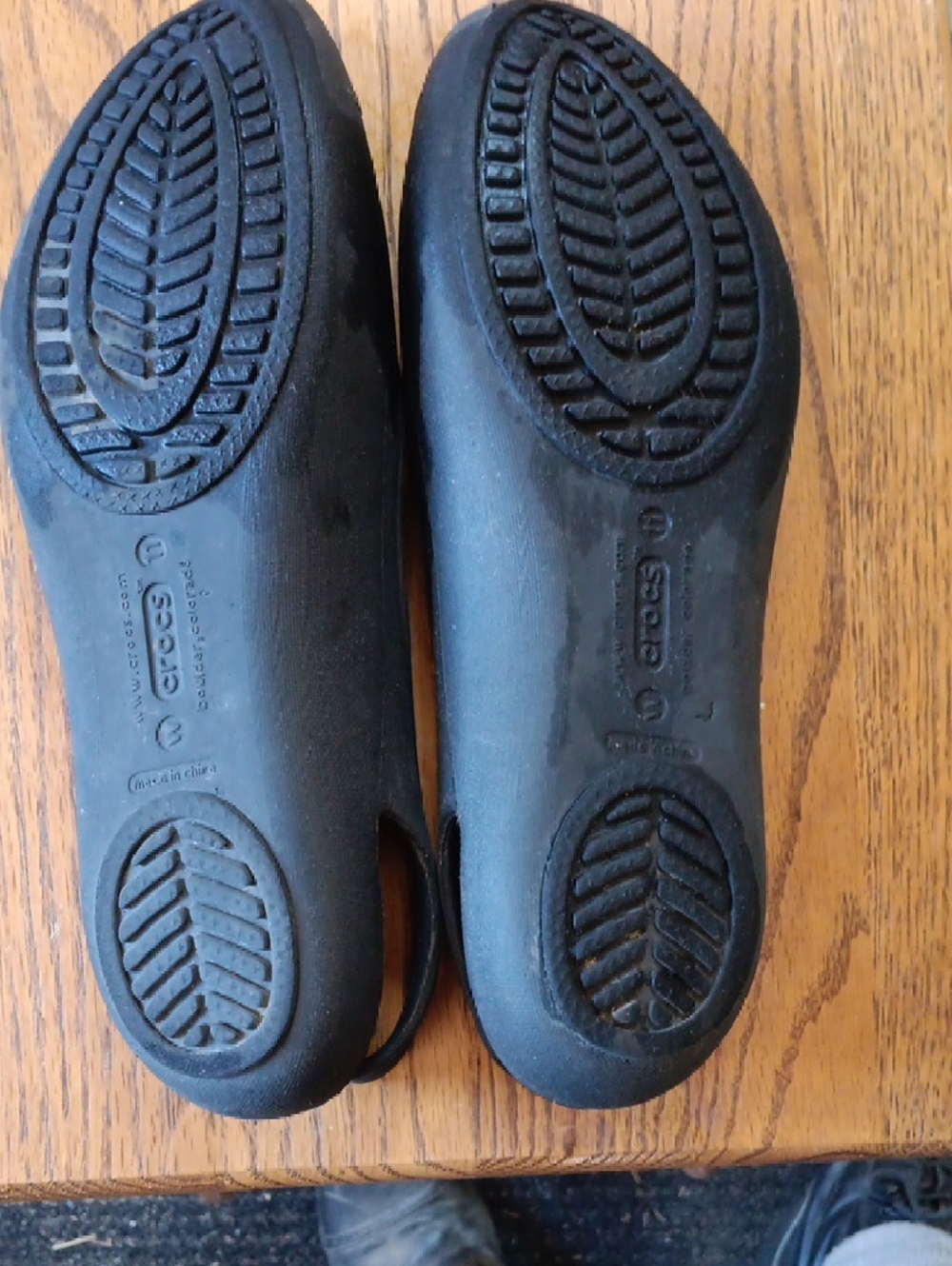 CROCS Black Women's Peep-Toe Flat Shoes Sz 11W - Picture 5 of 6